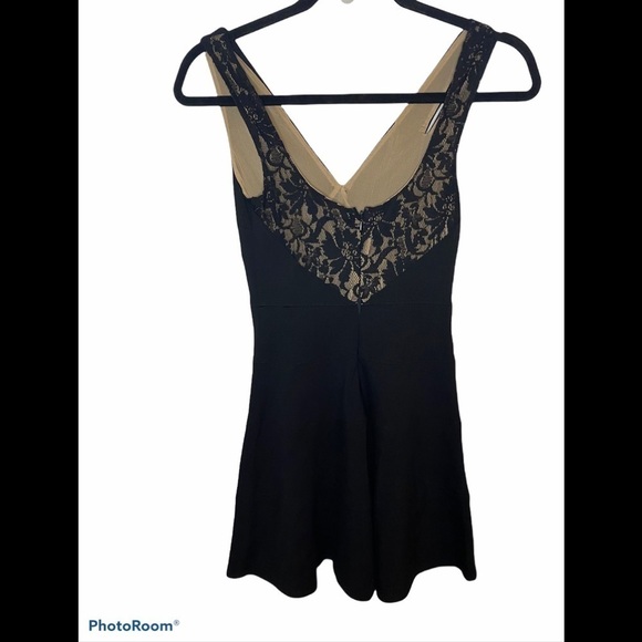 Ali & jay black & lace short dress xsmall - Picture 3 of 6